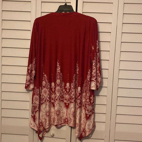 blouse - Picture 2 of 2